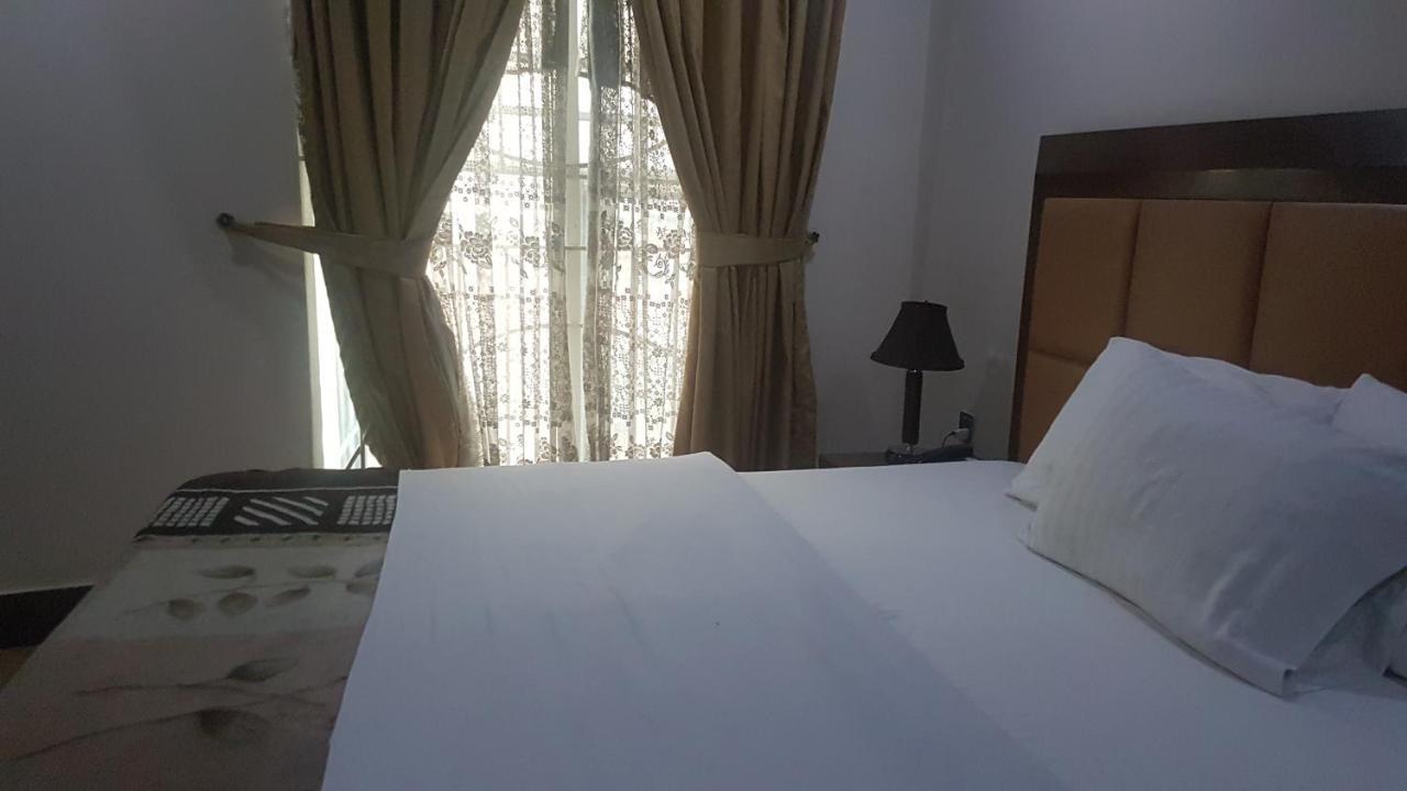 Midtown Hotel Rawalpindi Extérieur photo