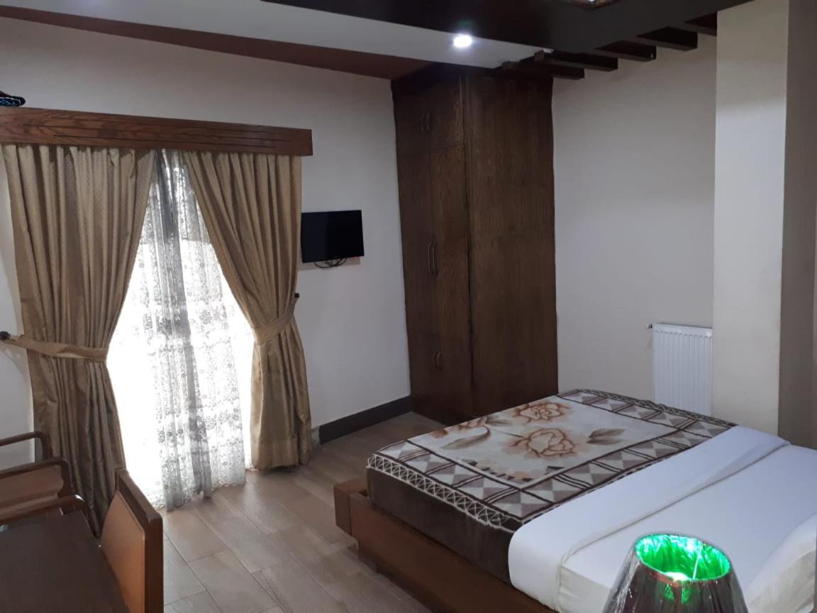 Midtown Hotel Rawalpindi Extérieur photo