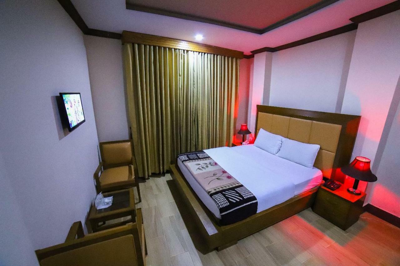 Midtown Hotel Rawalpindi Extérieur photo