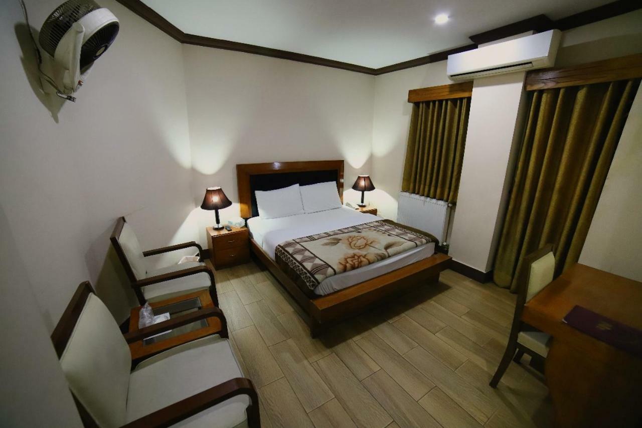 Midtown Hotel Rawalpindi Extérieur photo